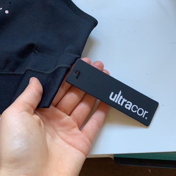 Brand new ultracor top - Picture 2 of 3